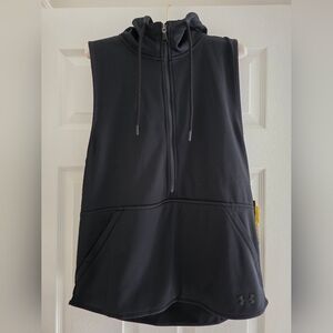 NWT. Women's Under Armour sleeveless, hooded jacket
